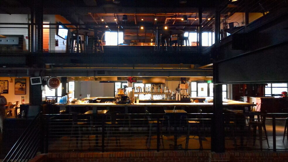 More Photos Of 100 W Livingston St, Orlando Restaurant For Lease