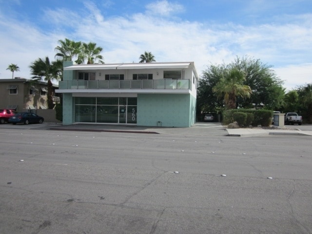 More Photos Of 560-562 S Indian Canyon Dr, Palm Springs Storefront Retail Residential For Lease