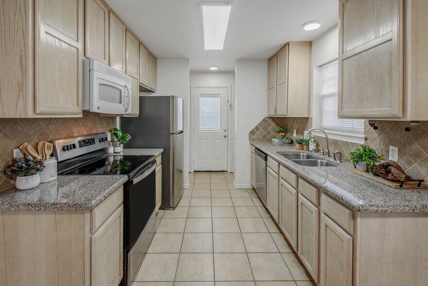 More Photos Of 1128-1136 Gridiron Drive, College Station Apartments For Sale
