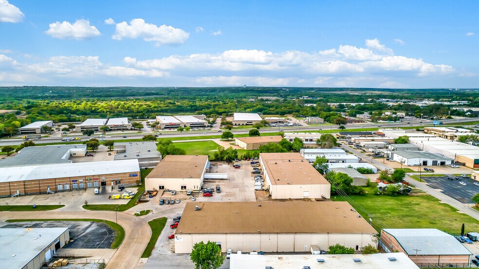 More Photos Of 2355 Pecan Ct, Haltom City Unknown For Lease