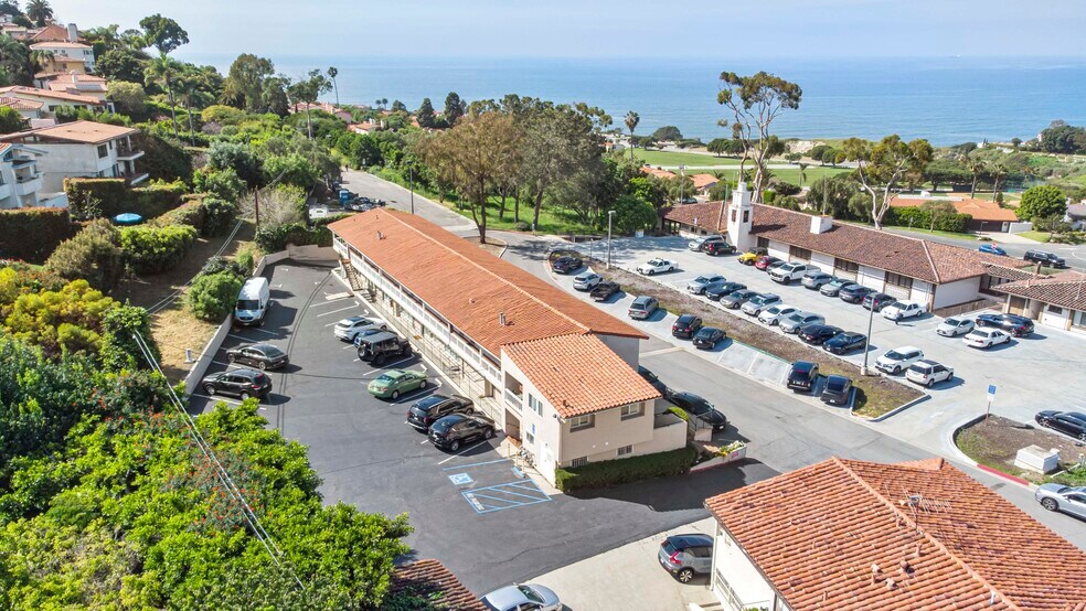 More Photos Of 316-348 Tejon Pl, Palos Verdes Estates Storefront Retail Office For Sale
