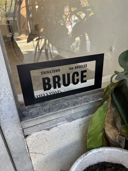 More Photos Of 630 W College St, Los Angeles Light Distribution For Sale