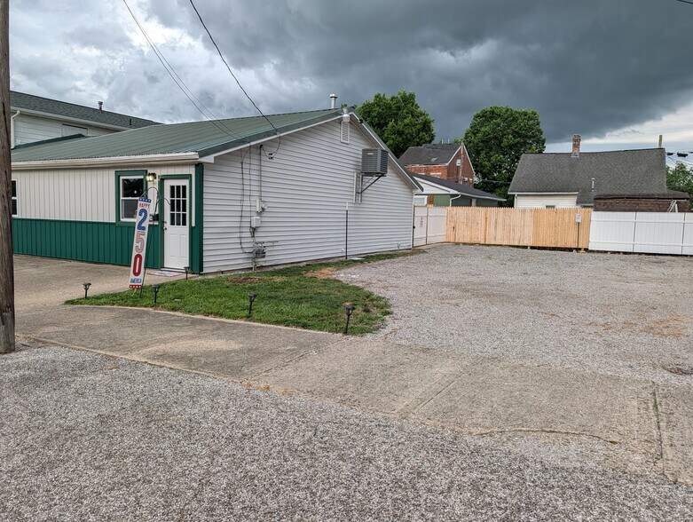 More Photos Of 204 Park St, Falmouth Office For Lease