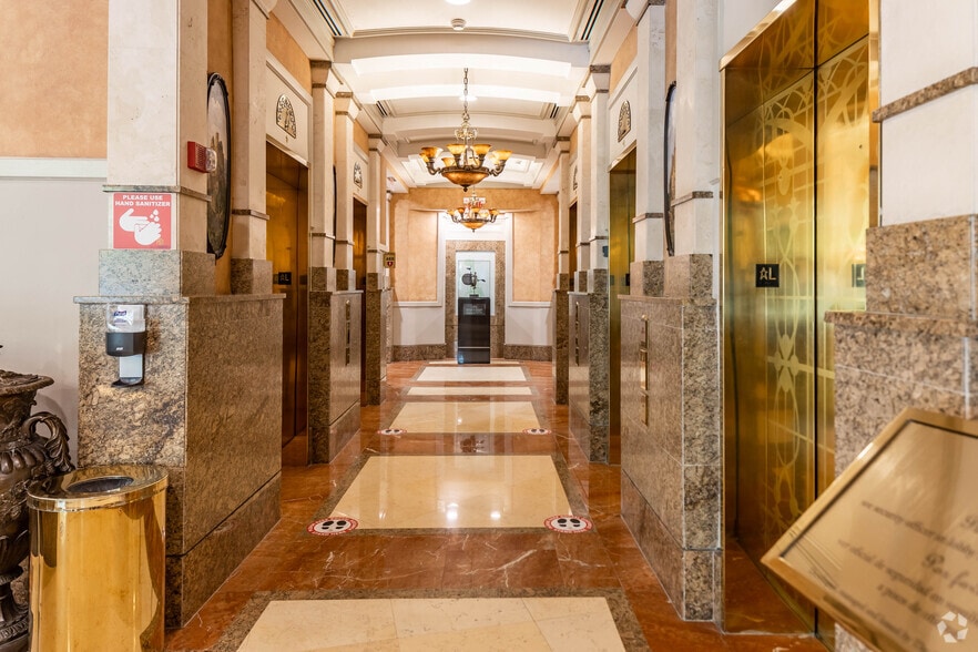 More Photos Of 121 Alhambra Plz, Coral Gables Office For Lease