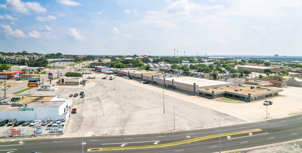 More Photos Of 11401 Naco Perrin Blvd, San Antonio Unknown For Lease