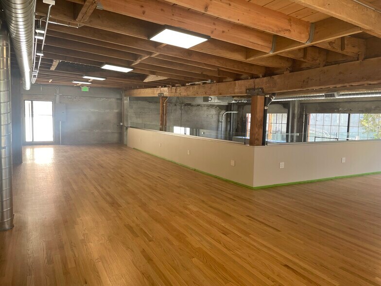 Primary Photo Of 40 Heron St, San Francisco Light Manufacturing For Lease