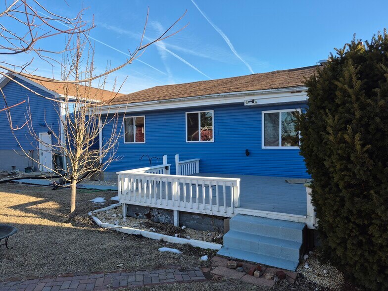 More Photos Of 360 Bay Ave, Milford Storefront Retail Residential For Sale