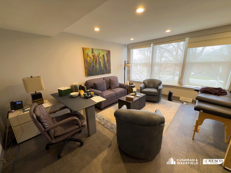 More Photos Of 5502 E Schaaf Rd, Independence Warehouse For Lease