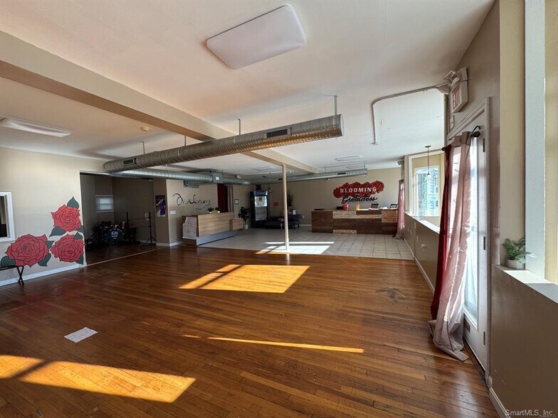 More Photos Of 133-139 Providence St, Taftville Storefront Retail Residential For Lease