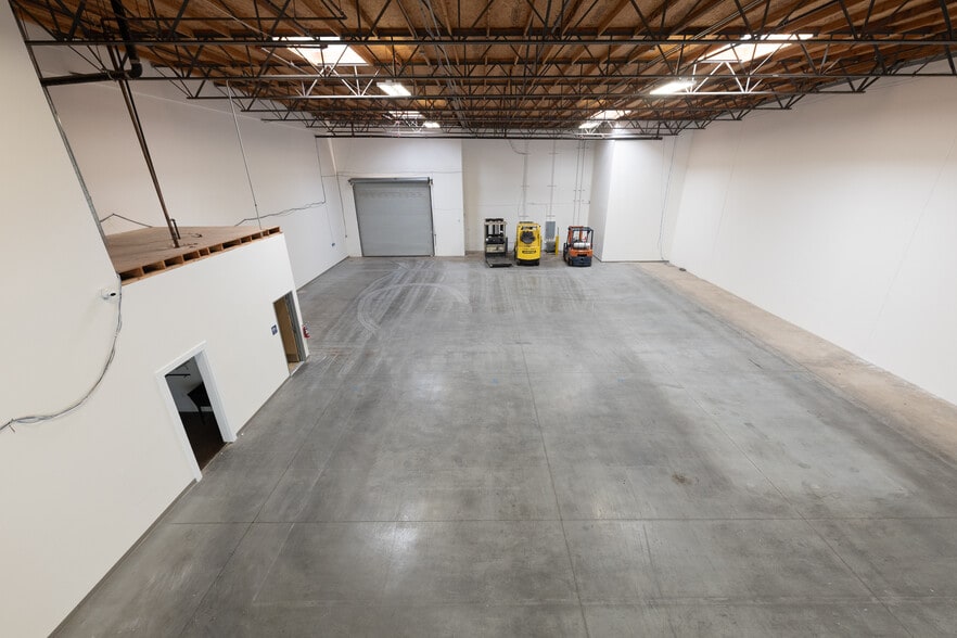 More Photos Of 4750 Calle Carga, Camarillo Manufacturing For Sale