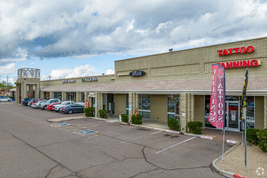 More Photos Of 21043 N Cave Creek Rd, Phoenix Storefront For Sale