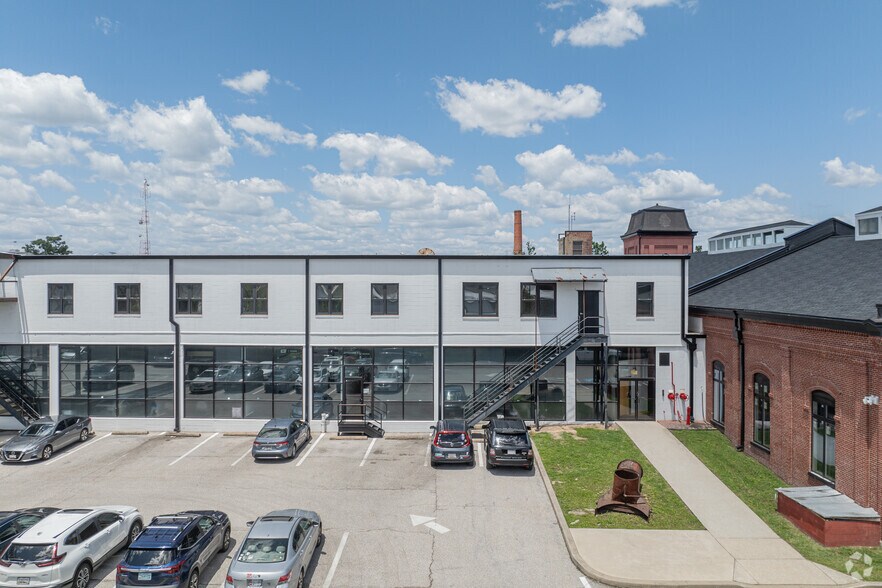 More Photos Of 1401 Severn St, Baltimore Light Manufacturing For Lease