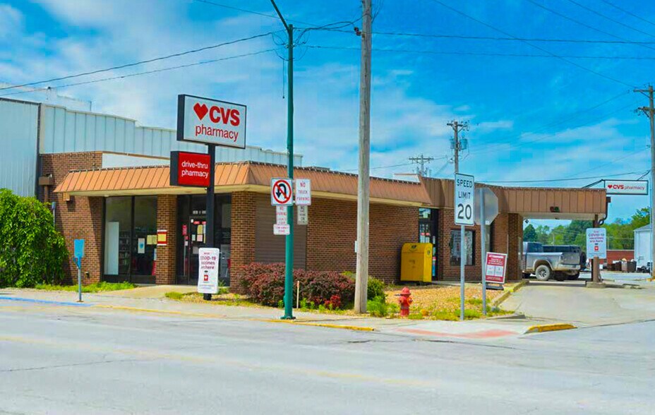 More Photos Of 101 S 2nd St, Odessa Drugstore For Sale