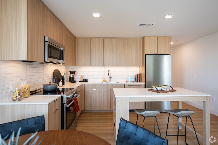 More Photos Of 420 Mendocino Ave, Santa Rosa Apartments For Lease
