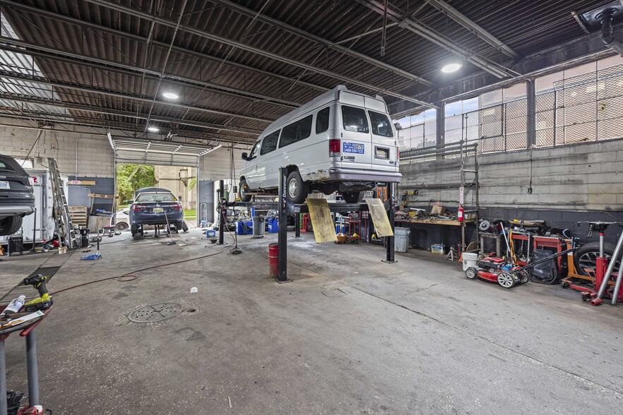 More Photos Of 11505 Livernois Ave, Detroit Industrial For Sale