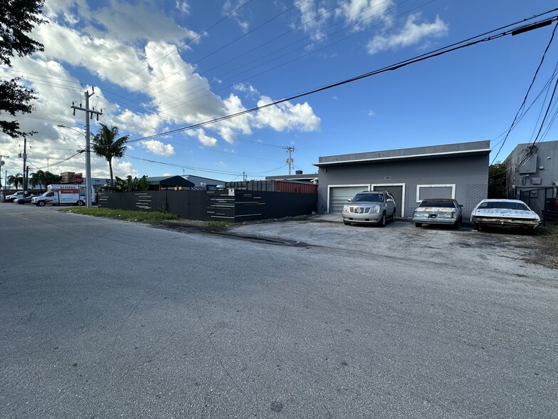 More Photos Of 2220 SW 60th Ter, Miramar Manufacturing For Sale
