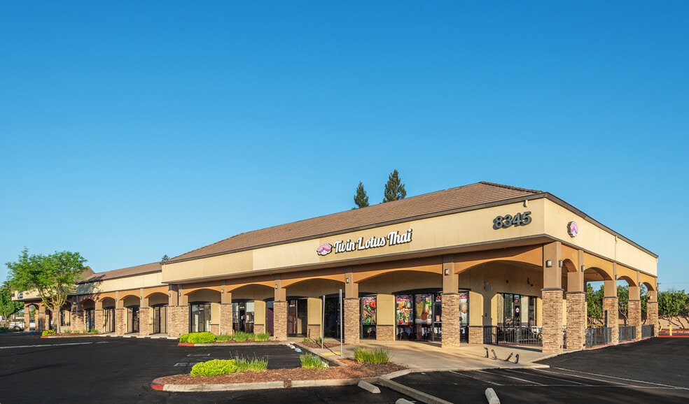 More Photos Of 8363-8383 Folsom Blvd, Sacramento Unknown For Lease
