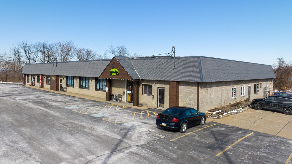 More Photos Of 5920-5924 Steubenville Pike, McKees Rocks Storefront For Lease
