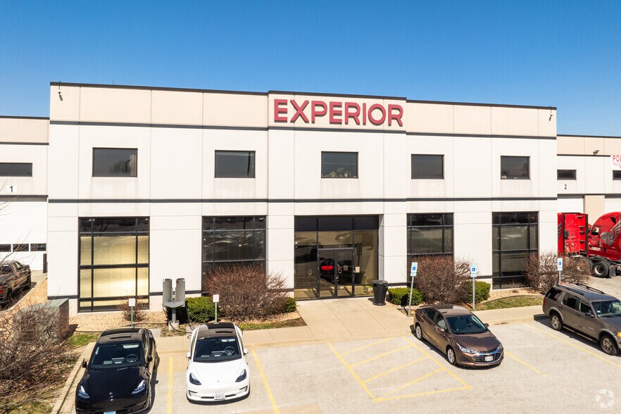 More Photos Of 12161 S Central Ave, Alsip Distribution For Lease