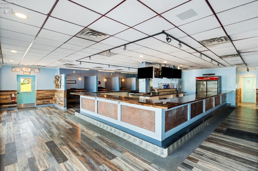 More Photos Of 356 Main St, Huron Apartments For Sale