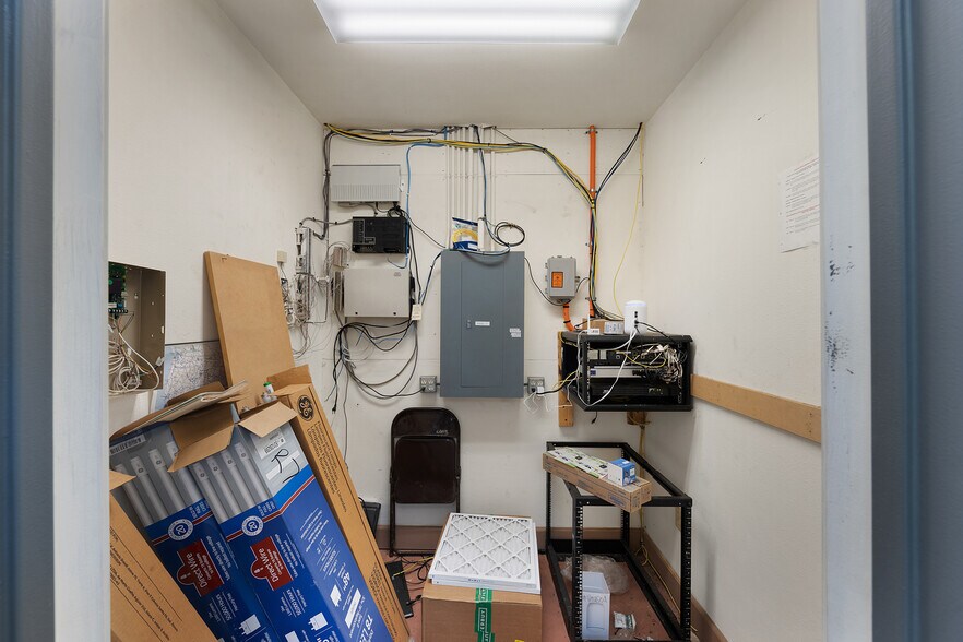 More Photos Of 14733 E State Hwy 11, Como Warehouse For Sale