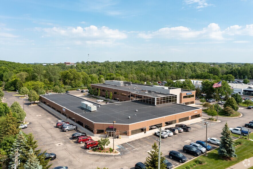 More Photos Of 1455 S Lapeer Rd, Lake Orion Hospital For Lease