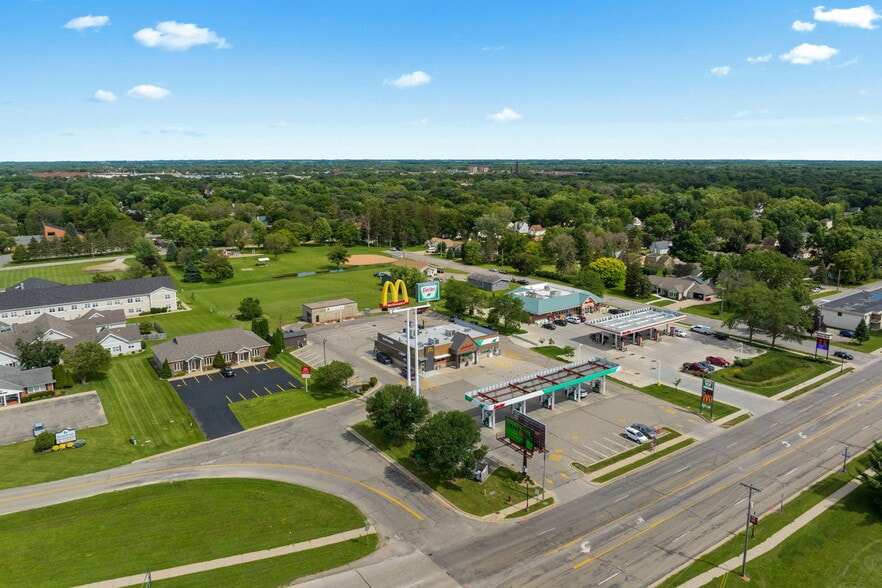 More Photos Of 1400 14th St NW, Austin Service Station For Sale