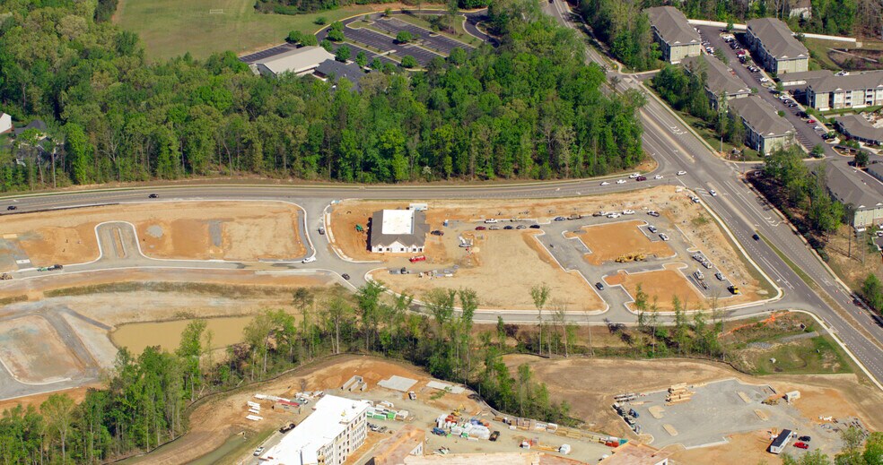 More Photos Of 1300 Charter Colony Pky, Midlothian Unknown For Lease