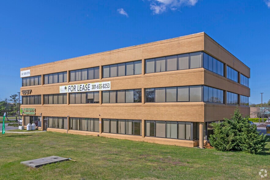 More Photos Of 1655 Crofton Blvd, Crofton Unknown For Lease