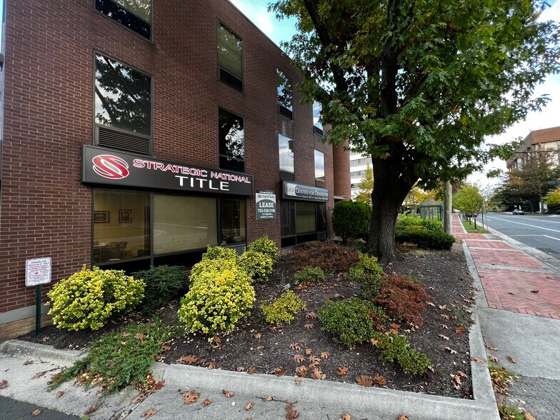 More Photos Of 6870 Elm St, McLean Medical For Sale