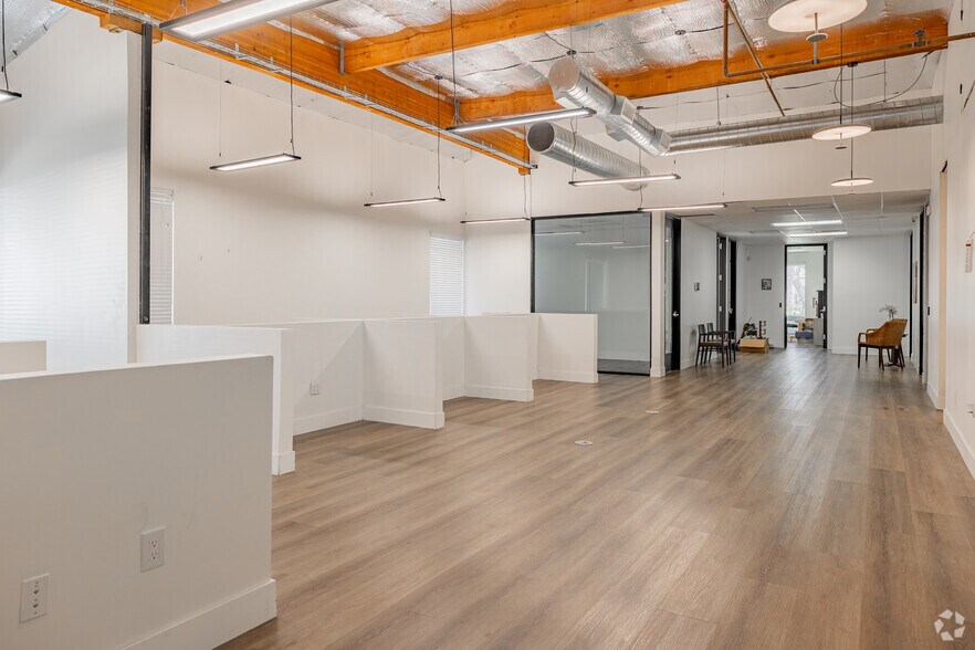 More Photos Of 1522 Brookhollow Dr, Santa Ana Office For Sale