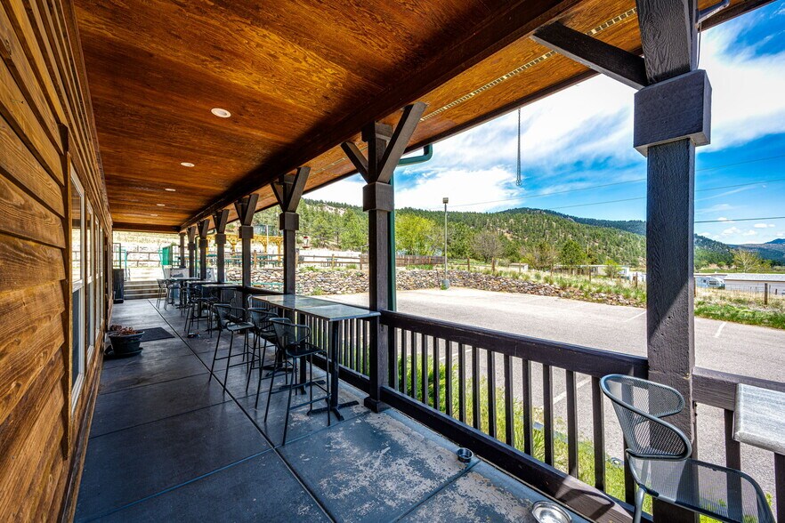 More Photos Of 16940 Pine Valley Rd, Pine Restaurant For Sale