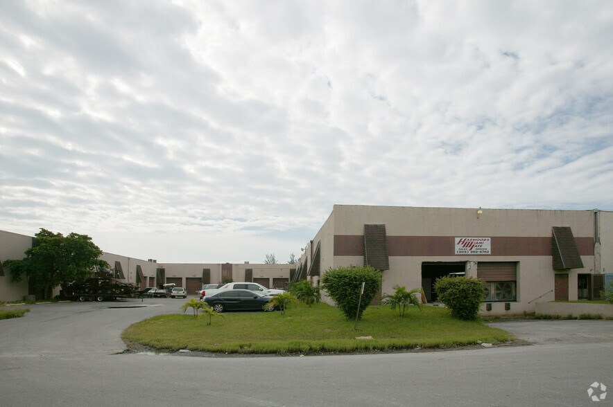 More Photos Of 7320-7350 SW 45th St, Miami Warehouse For Lease