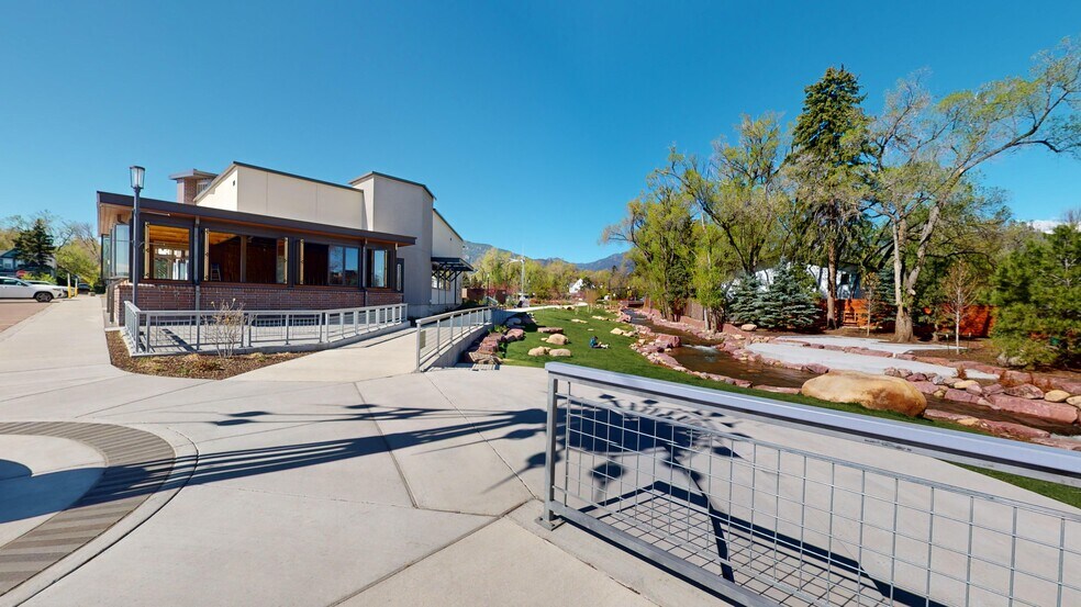 More Photos Of 100 E Cheyenne Rd, Colorado Springs Storefront For Lease