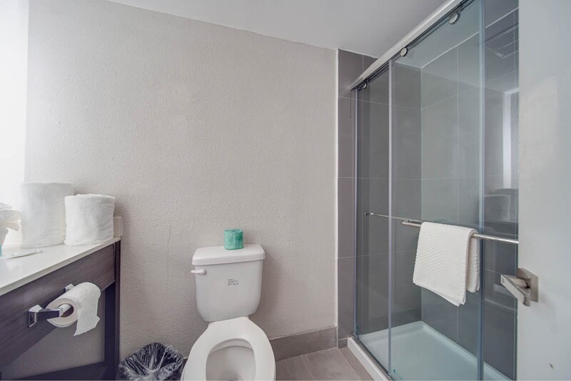 More Photos Of 2910 Capital Blvd, Raleigh Hotel For Sale