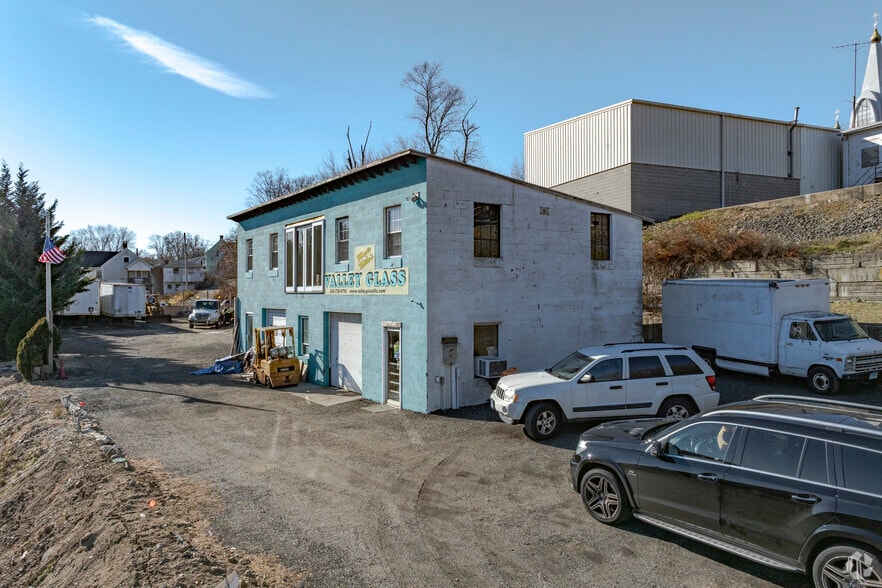 Primary Photo Of 63 Pershing Dr, Ansonia Manufacturing For Sale