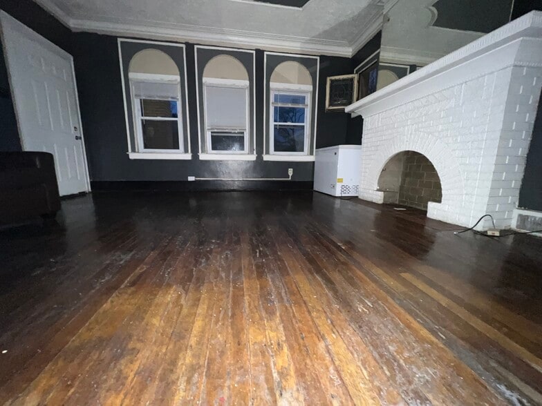 More Photos Of 3311 W Grand St, Detroit Multifamily For Sale