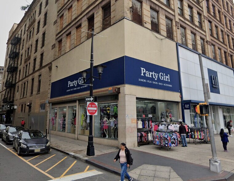 Primary Photo Of 141-149 Market St, Newark Office For Lease