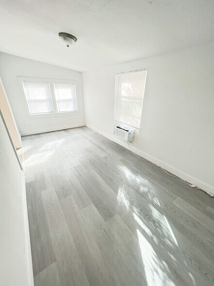 More Photos Of , Eustis Multifamily For Sale