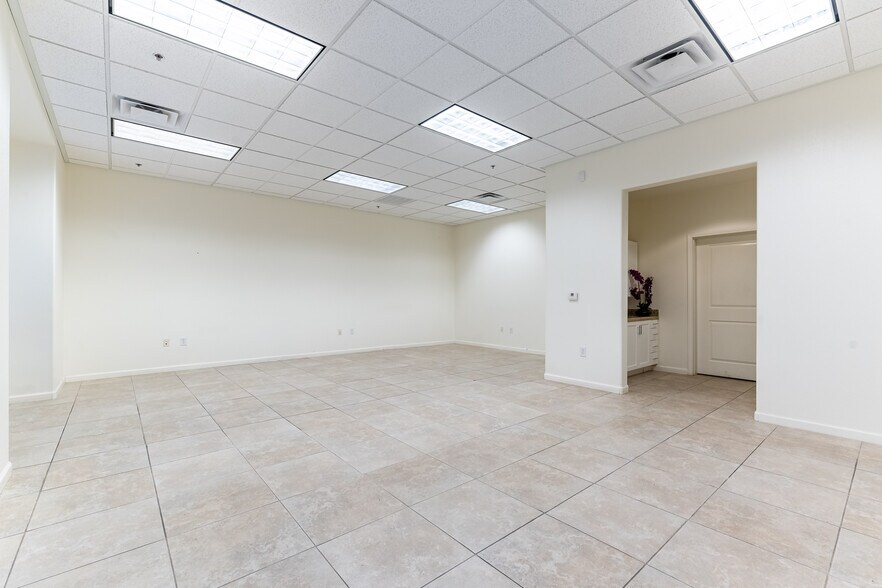 More Photos Of 6415 S Tenaya Way, Las Vegas Light Distribution For Lease