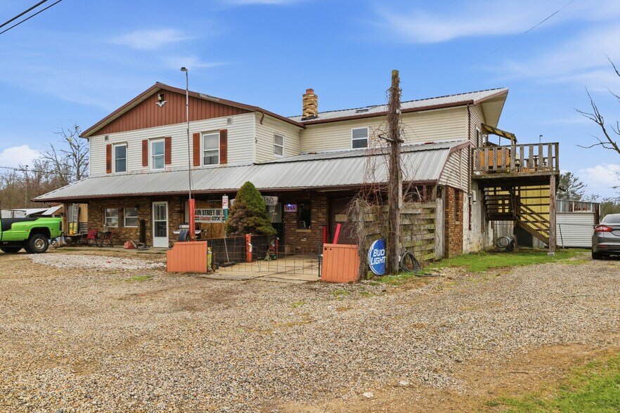 Primary Photo Of 3265 OH-39, Shelby Apartments For Sale