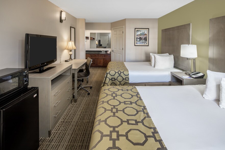 More Photos Of 360 Paul Huff Parkway, Cleveland Hotel For Sale