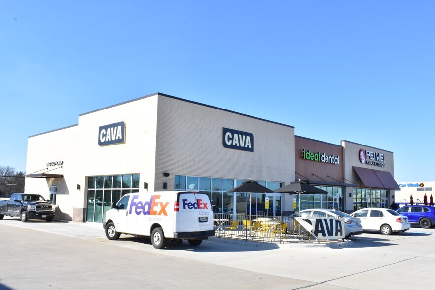 More Photos Of 265 NW John Jones Dr, Burleson General Retail For Sale