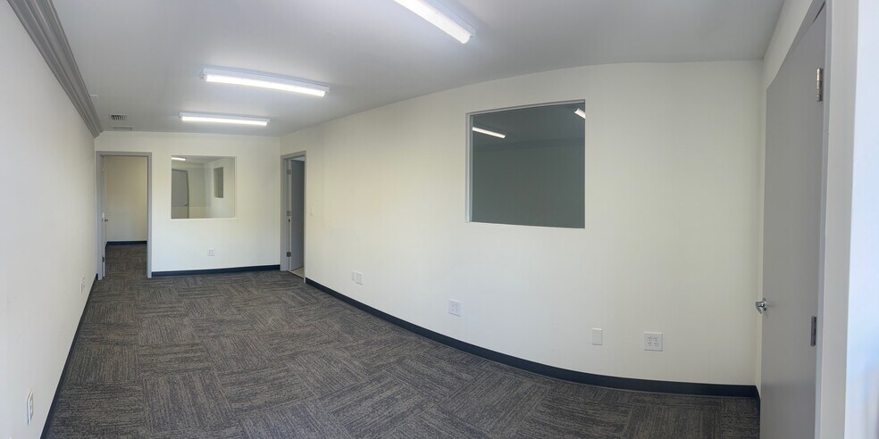 More Photos Of 3132 Fortune Way, Wellington Warehouse For Lease