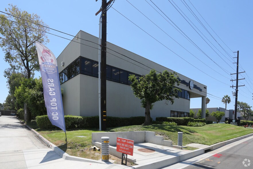 Primary Photo Of 17872 Cowan Ave, Irvine Light Manufacturing For Sale