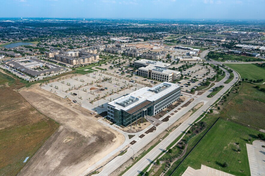 More Photos Of 9900 Hillwood Pky, Fort Worth Coworking Space