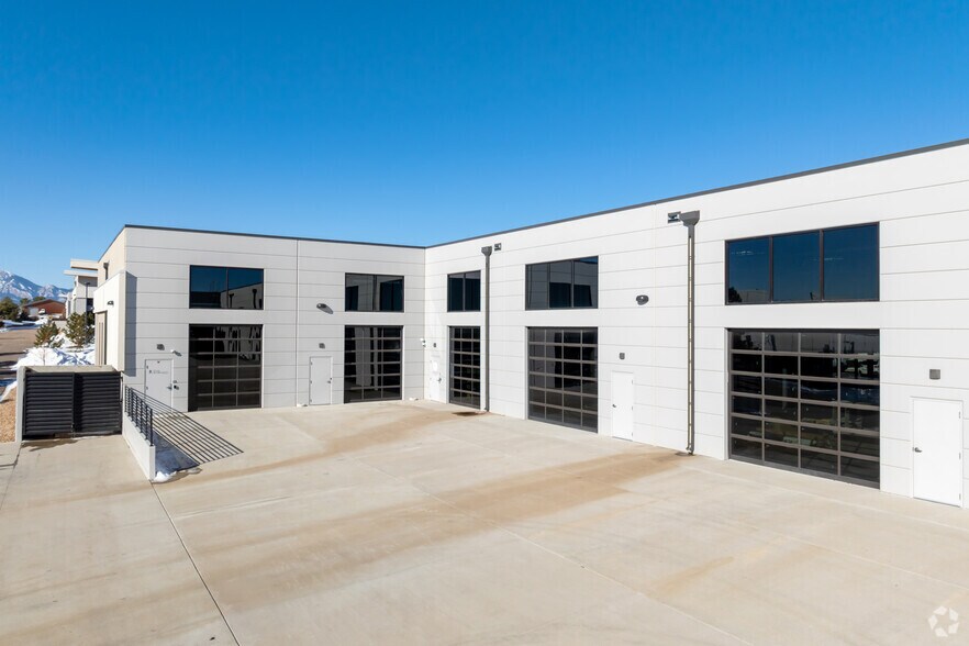 More Photos Of 199 S Taylor Ave, Louisville Research And Development For Lease