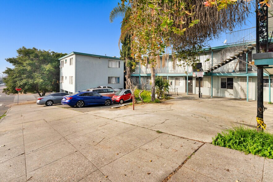 More Photos Of 1946 Foothill Blvd, Oakland Apartments For Sale