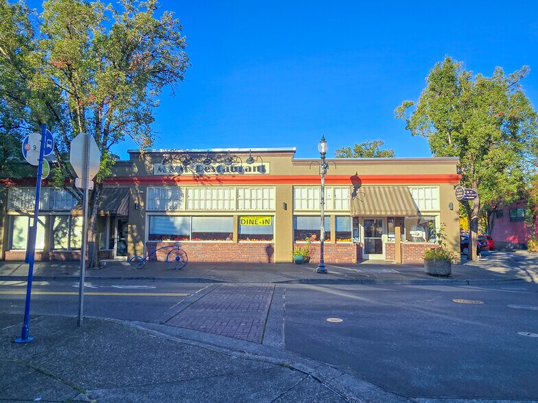 More Photos Of 129-137 N Main Ave, Gresham Restaurant For Sale
