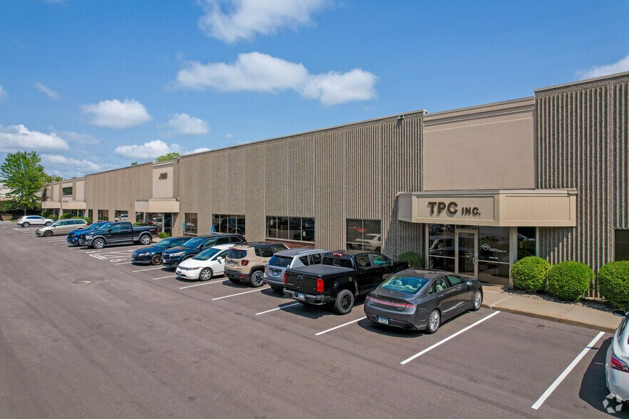 More Photos Of 7250 Hudson Blvd N, Oakdale Light Manufacturing For Lease